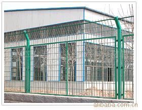 供應(yīng)華良絲網(wǎng)制品低價(jià)處理 1.8m*3m框架護(hù)欄網(wǎng),框架護(hù)欄網(wǎng)價(jià)格_安全防護(hù)_世界工廠網(wǎng)中國產(chǎn)品信息庫