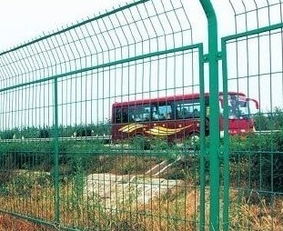 鐵路護欄網價格 鐵路護欄網型號規(guī)格