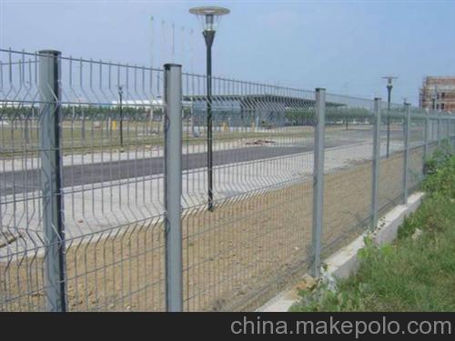 桃型柱護(hù)欄網(wǎng)安裝_冠達(dá)公司圖片,桃型柱護(hù)欄網(wǎng)安裝_冠達(dá)公司圖片大全,河北冠達(dá)金屬絲網(wǎng)制品-