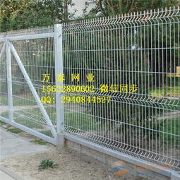 鐵絲防護(hù)網(wǎng)圍欄廠家