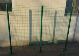 棗陽鐵絲網圍欄 鐵絲網圍欄廠家 優質商家 散養雞鐵絲網圍欄