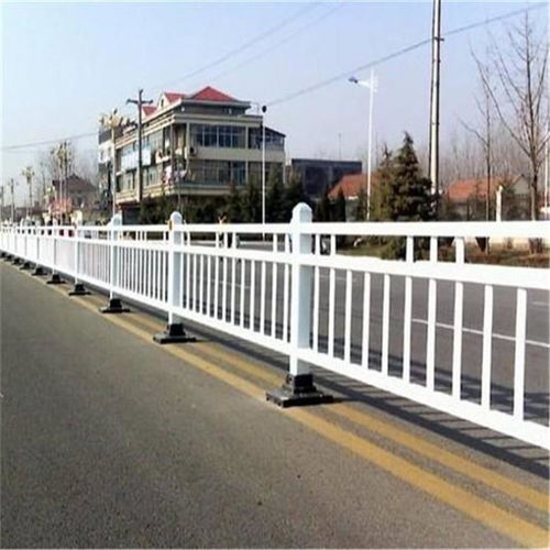 安平縣國凱護欄網主營鋅鋼 草坪 市政