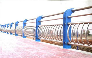 杭州雙金屬復(fù)合管護(hù)欄 物美價(jià)廉的優(yōu)質(zhì)選擇