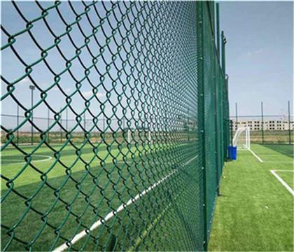 揭陽鋼板護(hù)欄網(wǎng) 材質(zhì)、防腐處理與廣泛用途解析