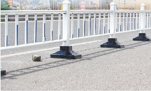 虎林城市護(hù)欄與樂陵怡源金屬制品 道路隔離防護(hù)欄的創(chuàng)新與品質(zhì)