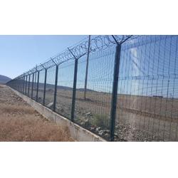 澳達(dá)供應(yīng)防護(hù)網(wǎng)機(jī)場(chǎng)圍欄網(wǎng)產(chǎn)品詳情